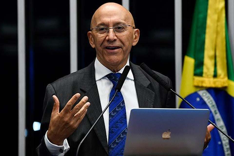 Confúcio comemora aprovação de projeto que simplifica revalidação de diplomas e outro que contrata emergencialmente médicos durante a pandemia    