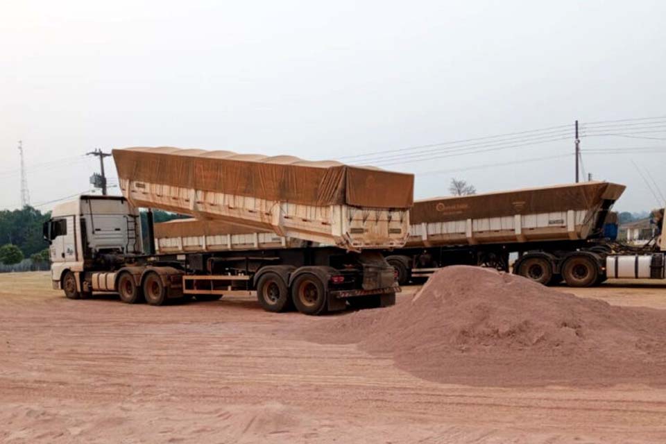 Produtores do setor chacareiro de Porto Velho são contemplados com entrega de calcário pelo governo 