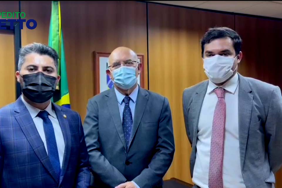 Senador Marco Rogério e Deputado Expedito Netto garantem R$ 2 milhões de recursos extras para UNIR em Rolim de Moura