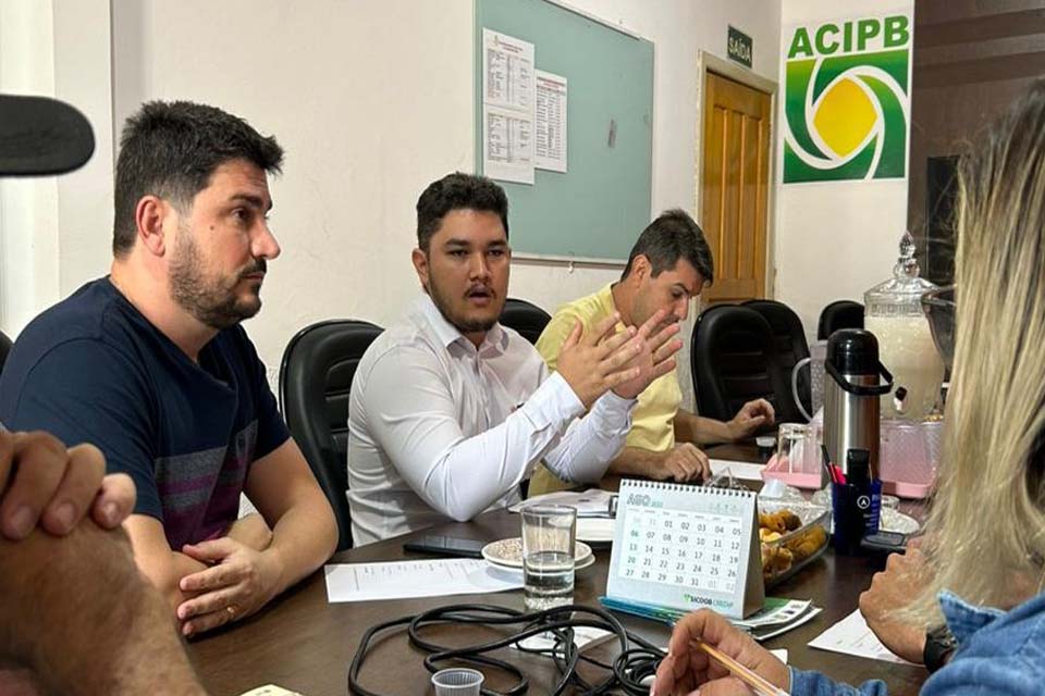 Jean Mendonça se reúne para discutir videomonitoramento nos municípios de Primavera de Rondônia e Pimenta Bueno