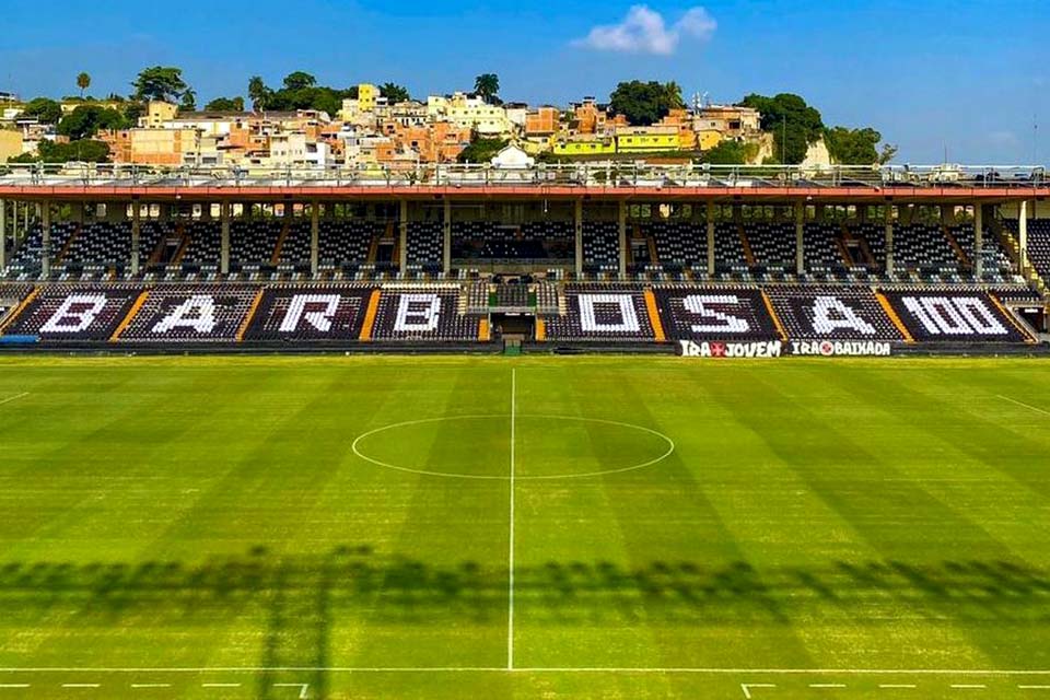 Vasco celebra centenário do nascimento do goleiro Barbosa