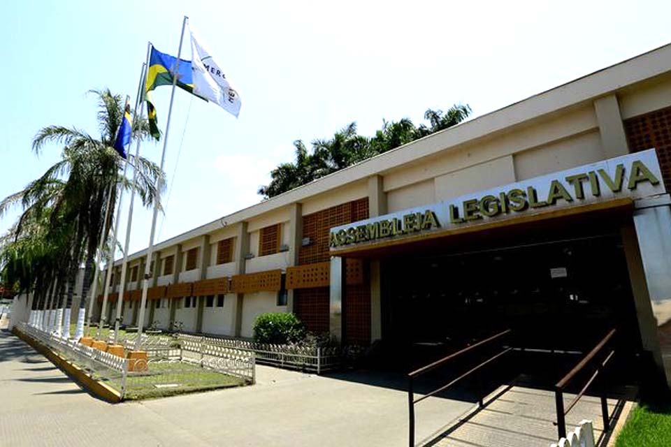 Escola do legislativo realiza live a respeito das Eleições 2020