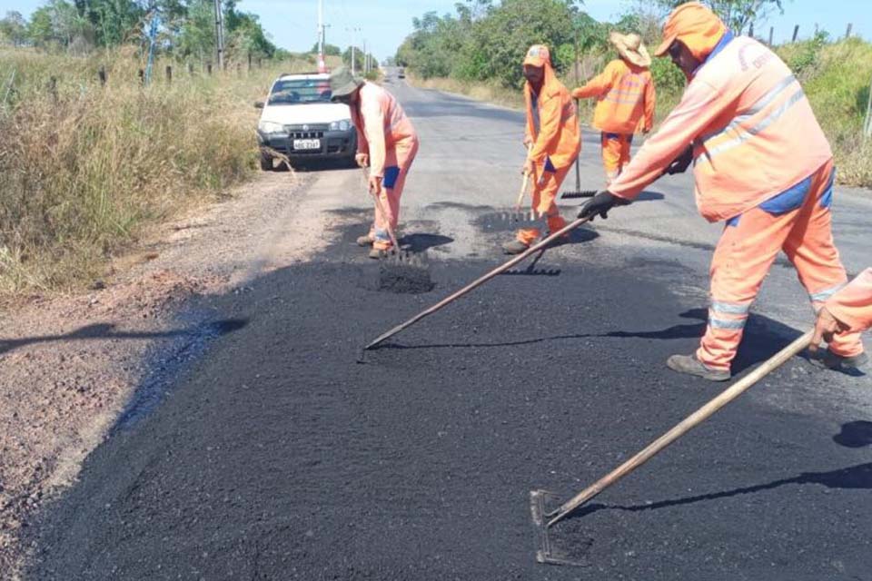 Departamento Estadual de Estradas de Rodagem finaliza manutenção na RO-471, entre o município e a BR-364