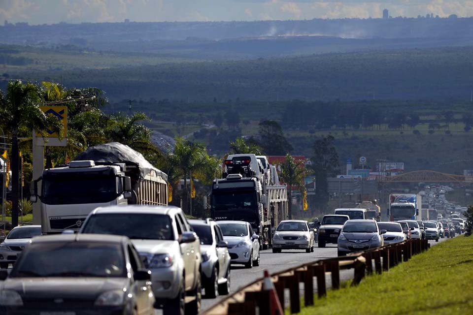 Acidentes em rodovias federais durante o feriado causaram 72 mortes