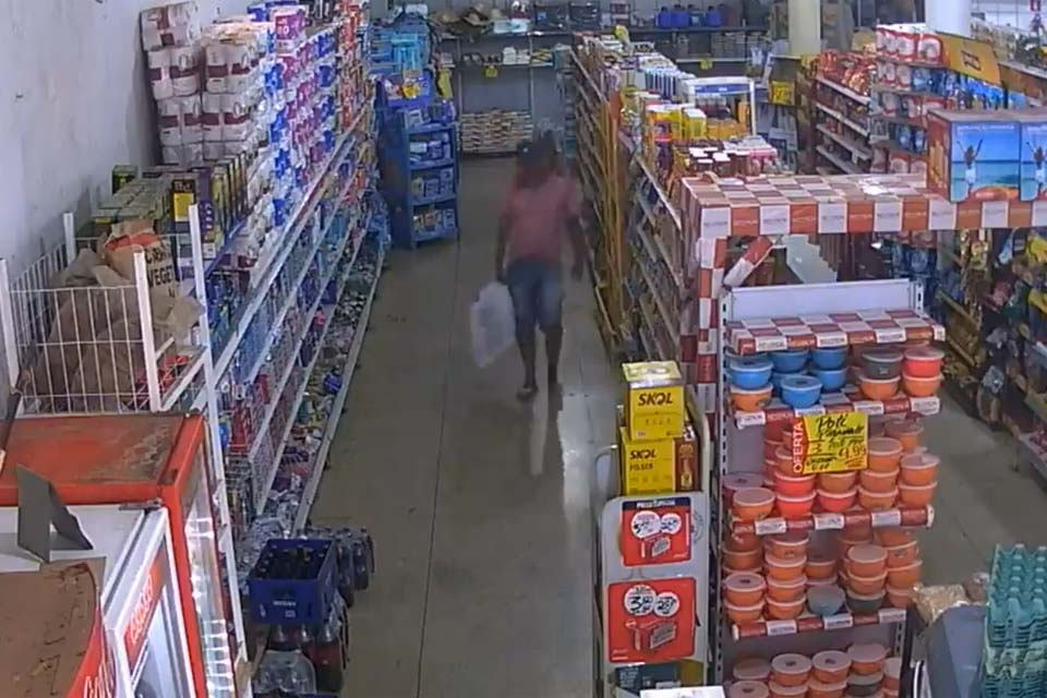 Homem é esfaqueado após tentar conter ladrão em supermercado