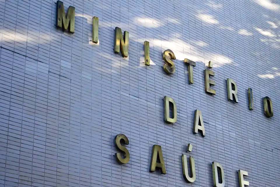 Estoques de vacinas estão 100% abastecidos, diz Ministério da Saúde