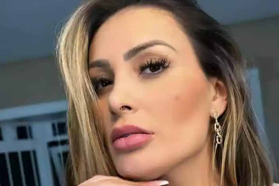 Andressa Urach revela busca por ajuda psicológica: “Sofri muito”