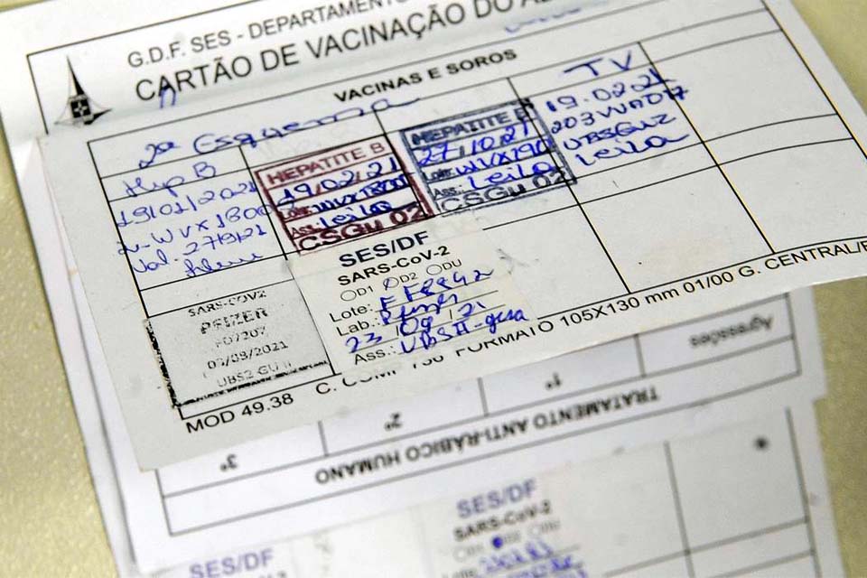 Decisão sobre passaporte da vacina será interministerial, diz ministro