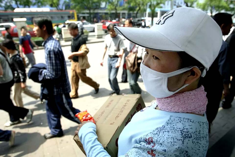 Total de casos de infecção por coronavírus na China passa de 200