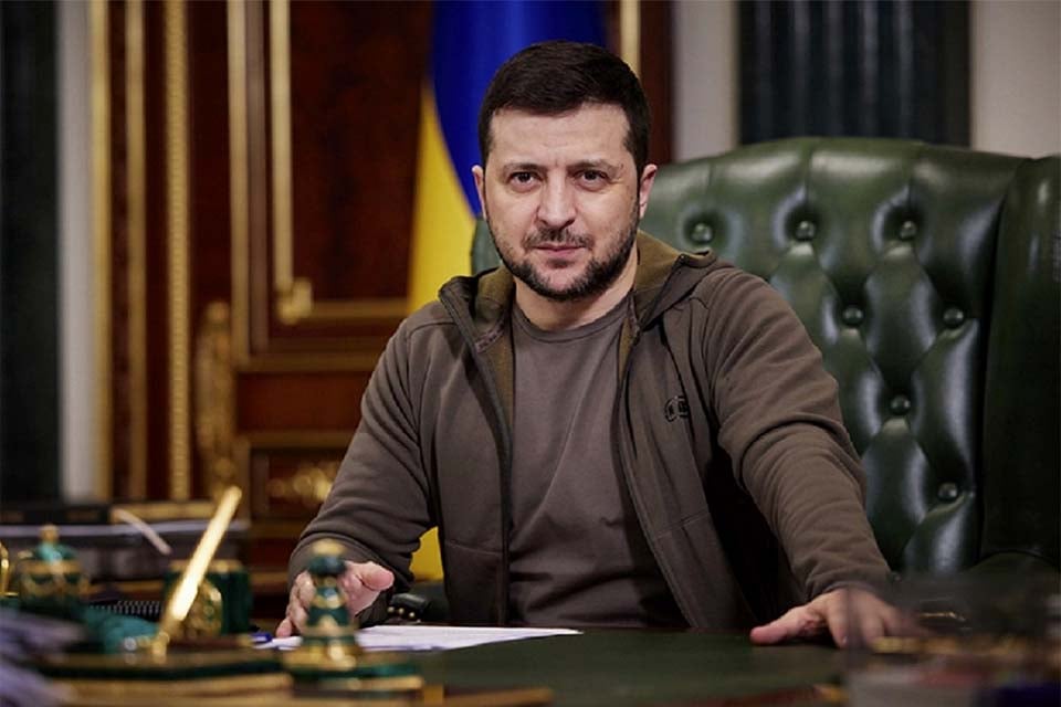 Presidente da Ucrânia, Volodymyr Zelensky, promete redominar a Crimeia