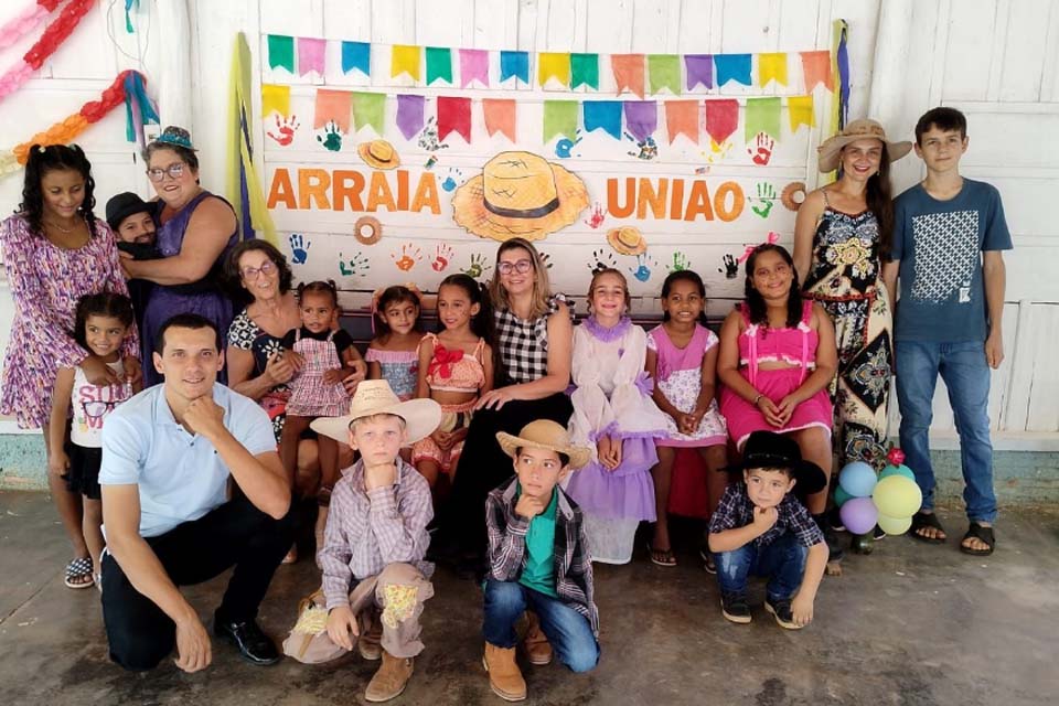 Alegria e união marcam o arraiá da Escola União do Calcário 