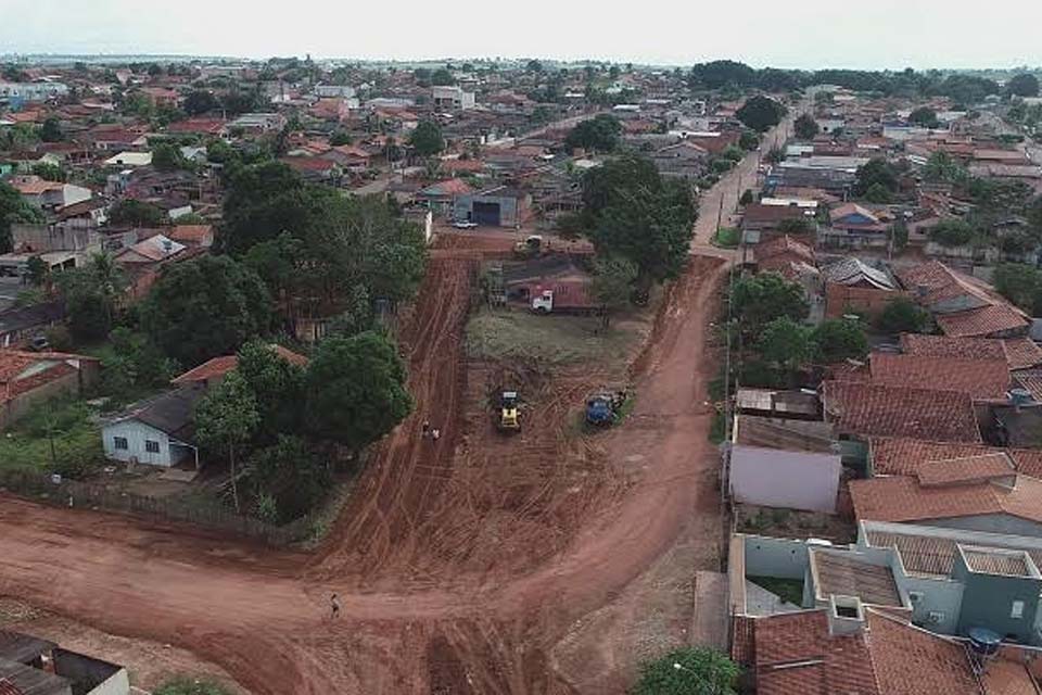 Moradores do bairro Bandeirantes receberão esgoto sanitário drenagem e asfalto