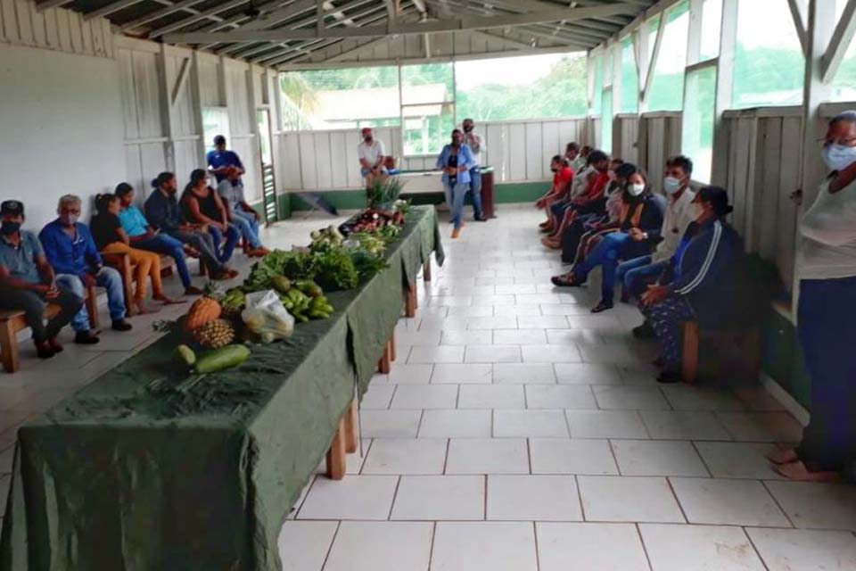 Seagri orienta agricultores beneficiados em chamada pública para a aquisição de alimentos ao Exército Brasileiro