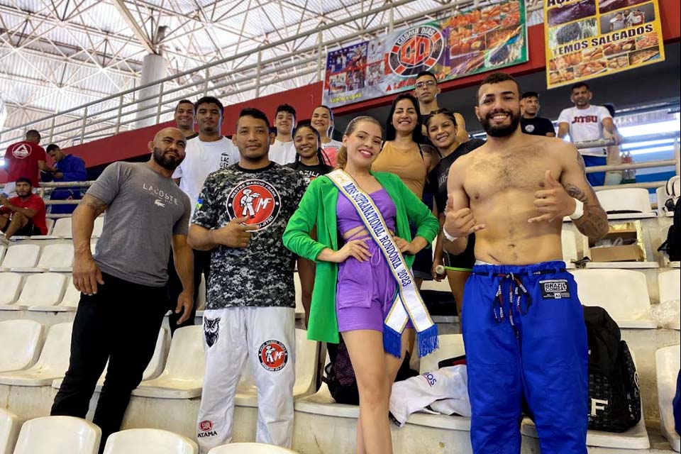 Miss rondoniense apoia equipe do estado no Open International de Jiu-Jitsu Championship 2023 