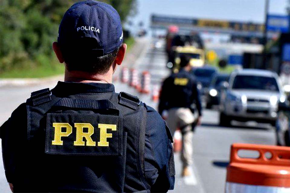 Feriado leva Polícia Rodoviária a aumentar fiscalização nas estradas