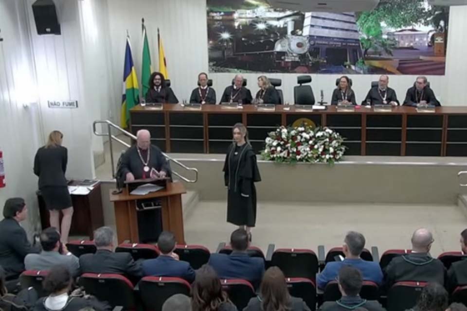 Novos(as) juízes(ízas) tomam posse no Tribunal Regional do Trabalho da 14ª Região