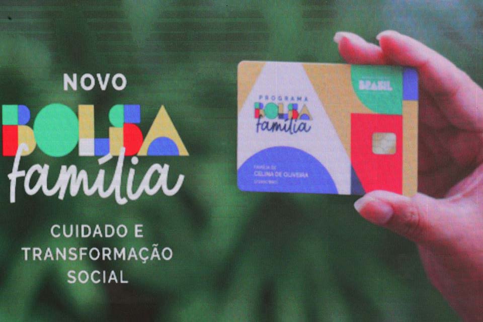 Beneficiários com Número de Inscrição Social de final 8 recebem novo Bolsa Família