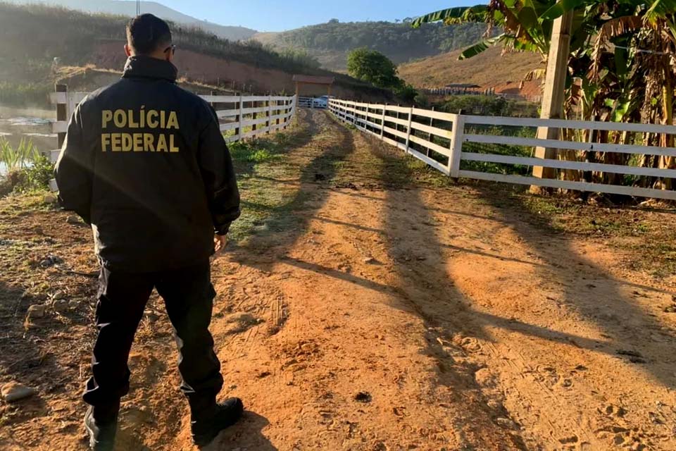 Migração ilegal para os EUA usou cerca de 100 crianças no esquema, diz Polícia Federal 