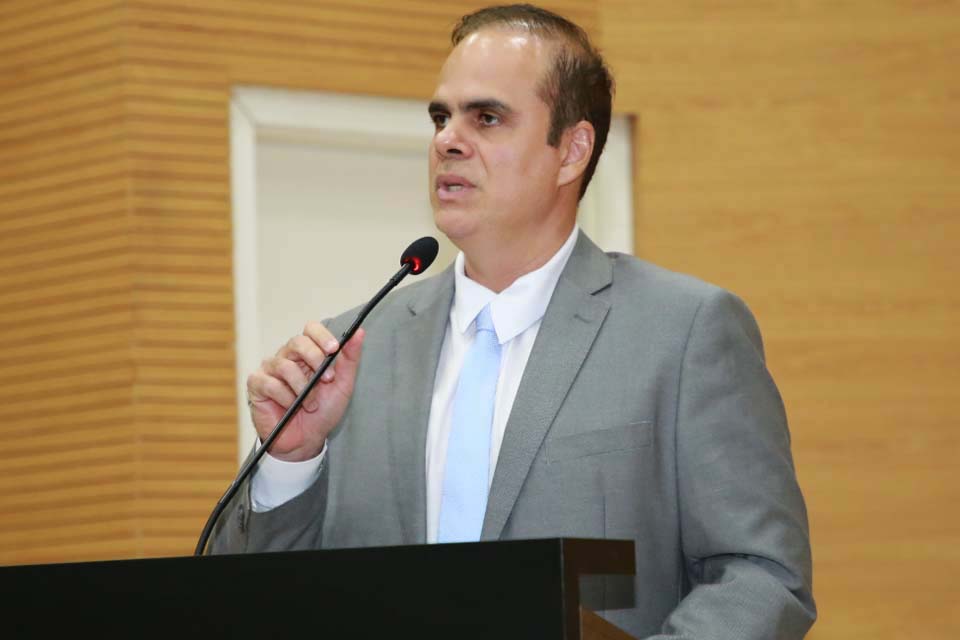 Deputado Alan Queiroz destina R$ 150 mil para melhorias na infraestrutura do município de Buritis