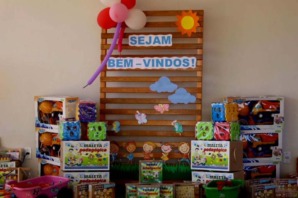 Prefeitura de Pimenta Bueno promove entrega de brinquedos nas escolas infantis em parceria com o Governo Federal