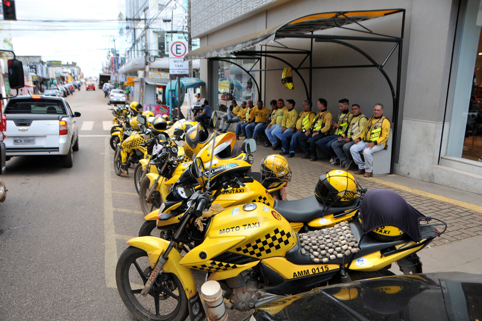  Prefeitura de Porto Velho: Serviços de transporte individual de passageiros de mototáxi poderão retornar as suas atividades