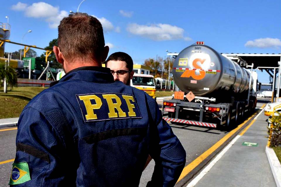 Polícia Rodoviária Federal prende suspeito de morte de federal no Rio