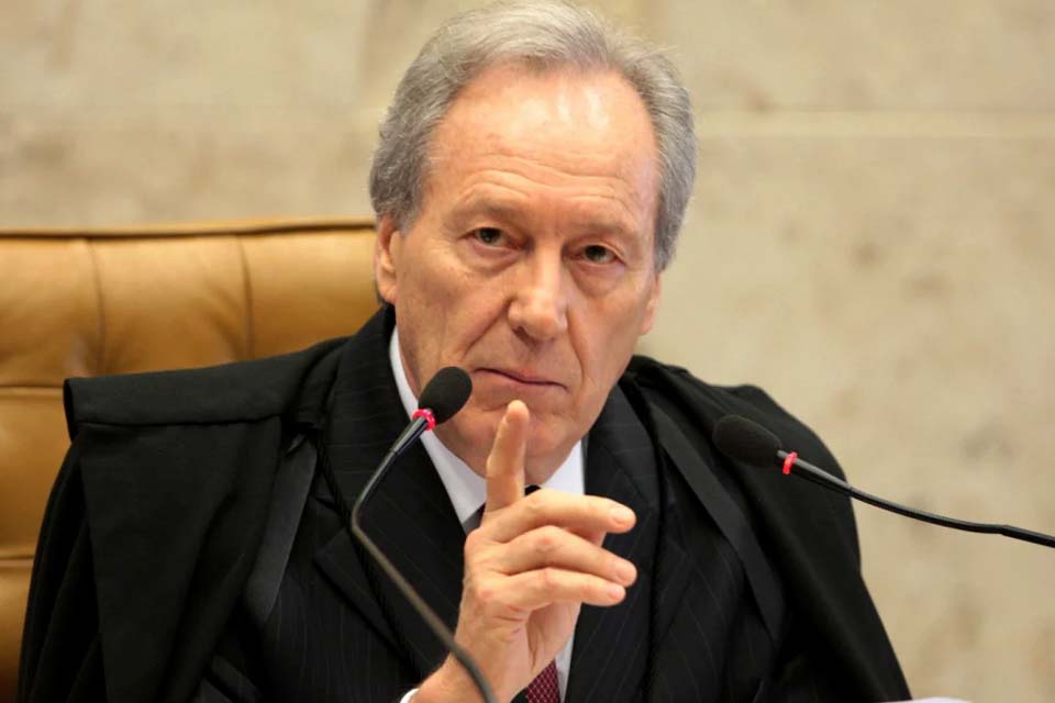  Lewandowski rejeita pedido de senadores para barrar Renan Calheiros da relatoria da CPI