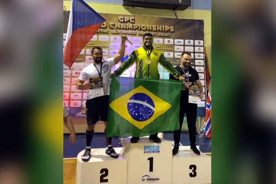 Hulk rondoniense retorna da Polônia com recorde e título do Mundial de Powerlifiting