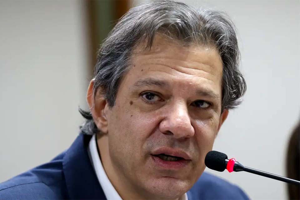 Fernando Haddad diz que continuará a buscar déficit zero em 2024