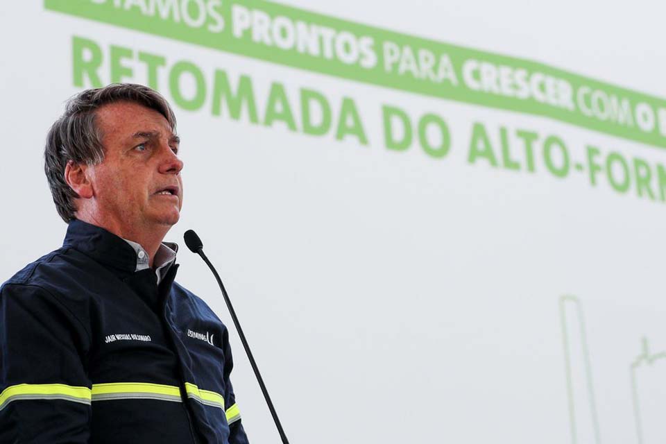 Bolsonaro diz que proposta do Renda Brasil está suspensa