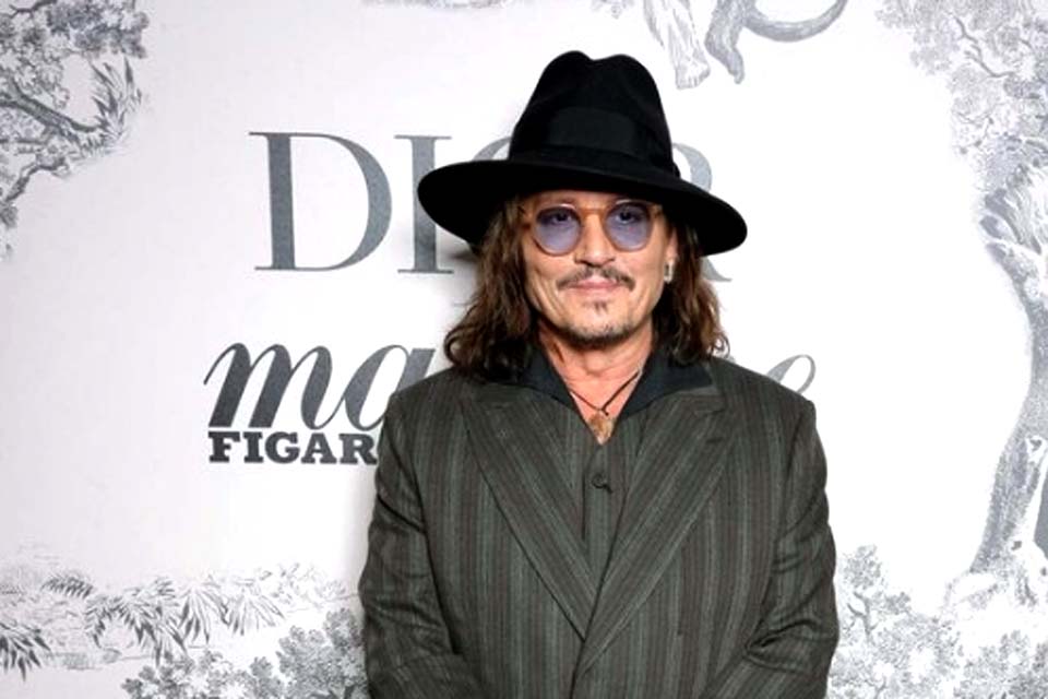 Johnny Depp doa R$ 4,8 milhões, recebidos de ex-esposa, para caridade