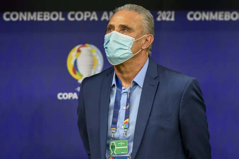 Tite diz que busca alternativas para a Seleção e explica estratégia para potencializar Neymar