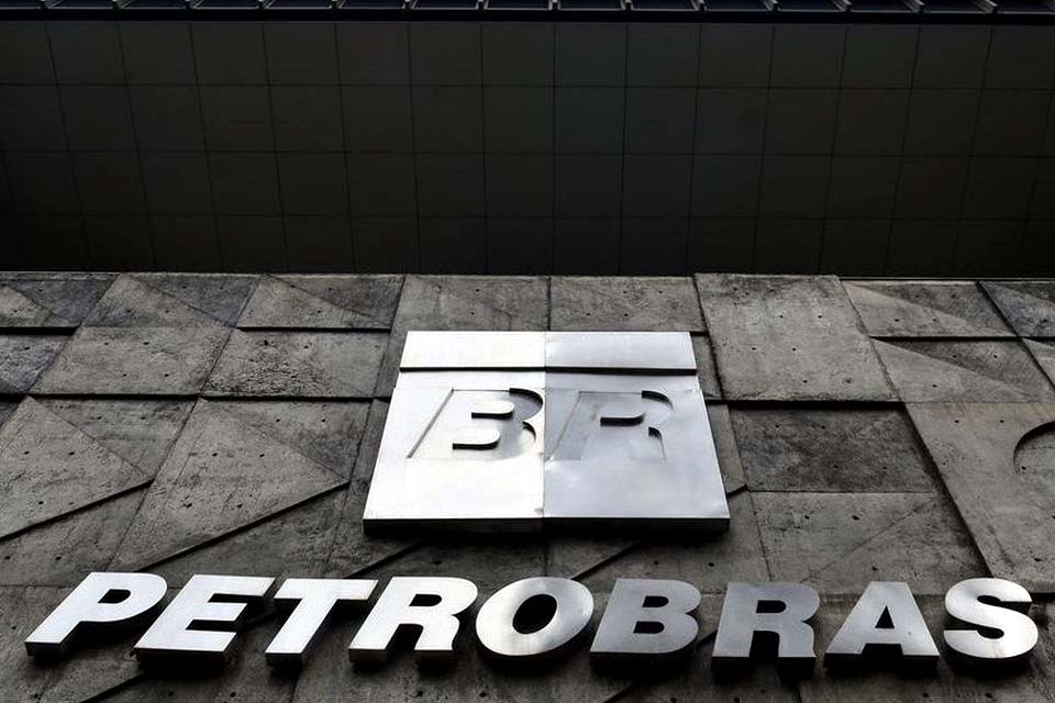 Petrobras amplia medidas de prevenção ao coronavírus em plataformas