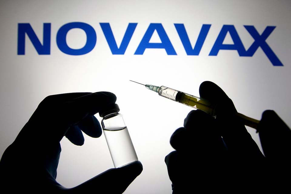 Vacina Novavax tem mais de 90% de eficácia em testes nos EUA