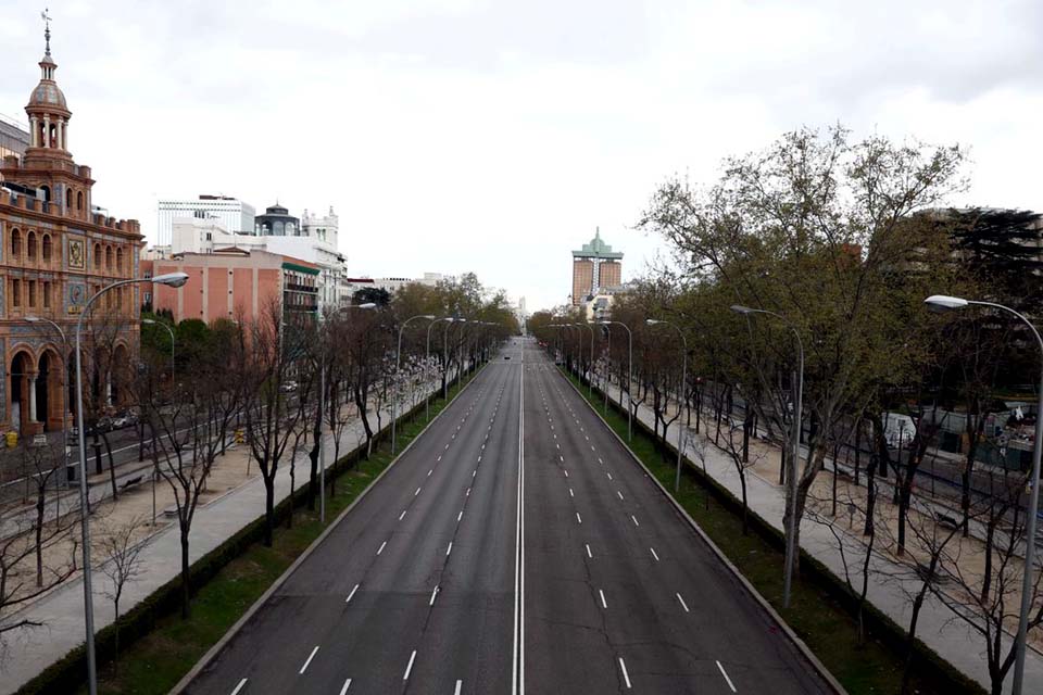 Espanha deixará crianças saírem para caminhar