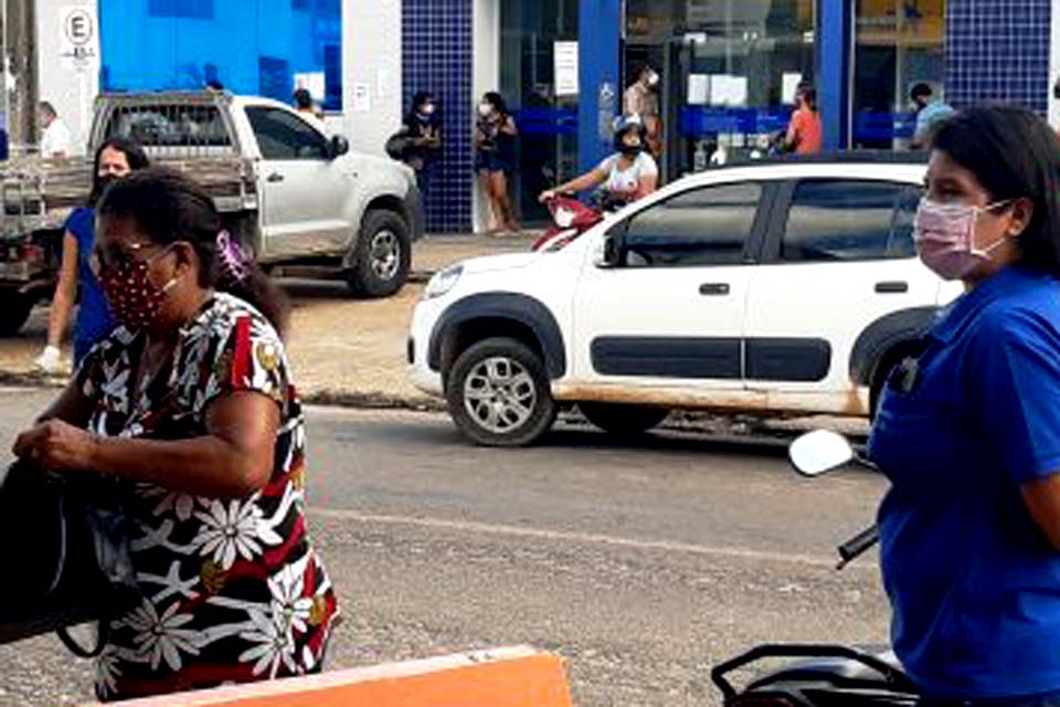 Ações de governo no enfrentamento à pandemia da Covid-19 são esclarecidas à população