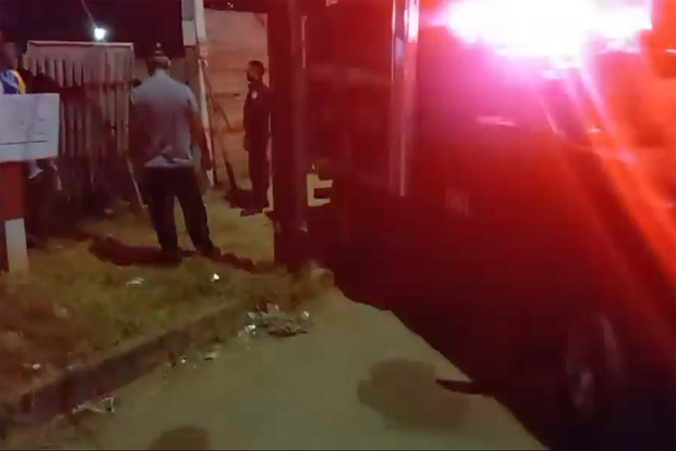  Cabeleireiro é executado a tiros na cabeça em residência na zona Sul