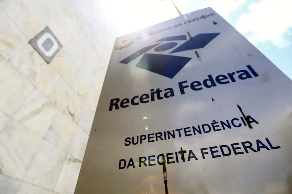 Receita Federal paga nesta quinta-feira restituições de lote residual do IRPF