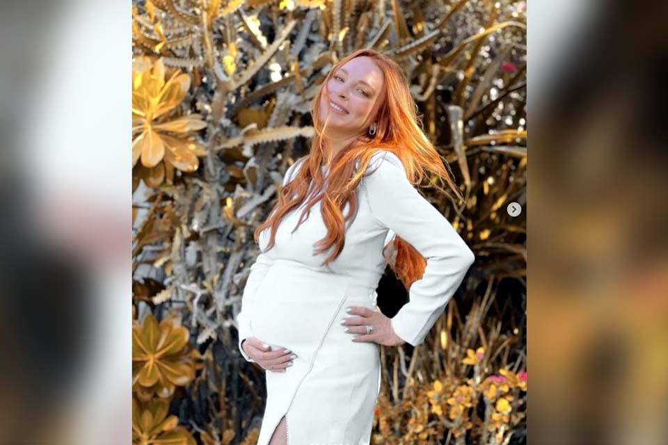 Lindsay Lohan compartilha fotos de chá de bebê e mostra barriga de grávida pela primeira vez