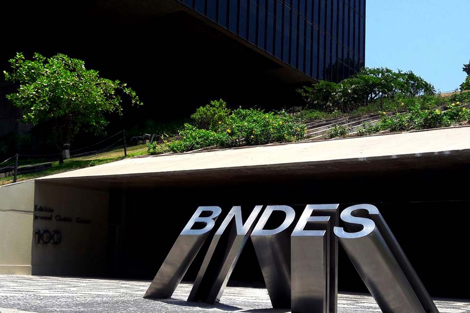 BNDES antecipa pagamento de R$ 38 bilhões ao Tesouro