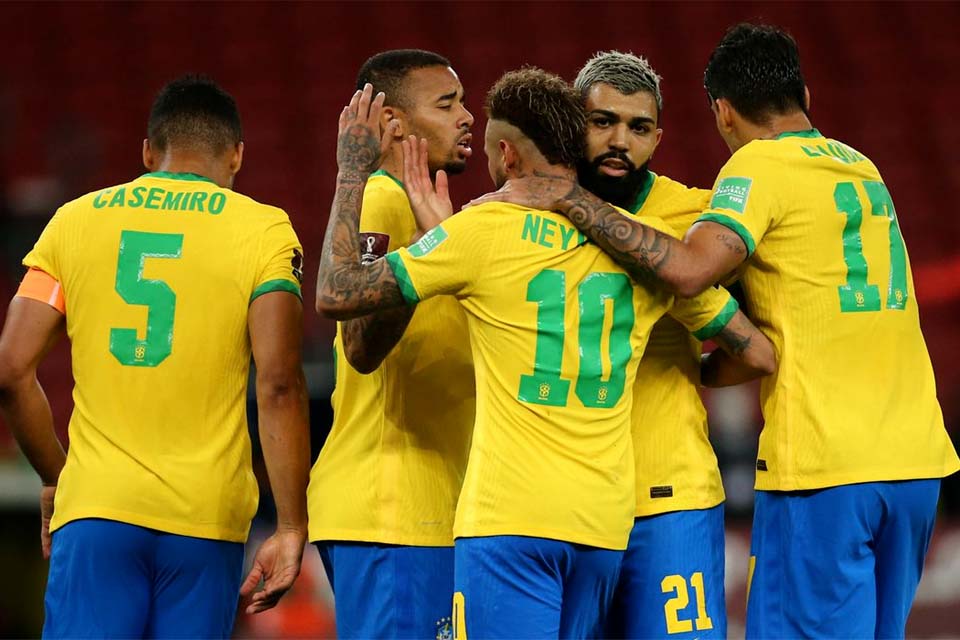 Brasil vence marcação do Equador e dispara na ponta das Eliminatórias