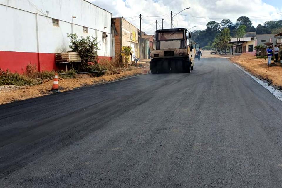 Prefeitura recupera trecho da Rua Ayrton Senna no Jardim dos Estados