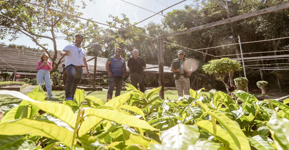 Comitiva de Meio Ambiente do Acre visita parques naturais e viveiro de Porto Velho