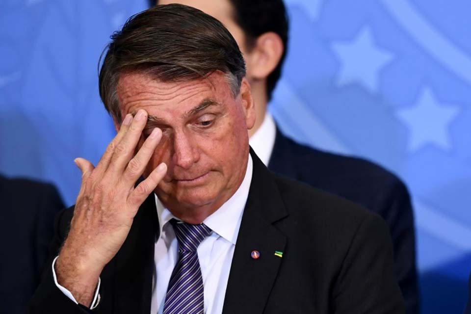 Bolsonaro deve depor à PF nesta quarta sobre presentes milionários