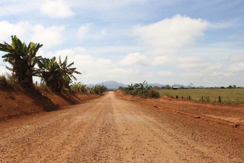 Governo de Rondônia recupera mais 33 quilômetros da RO-135 entre Alvorada e Castanheiras