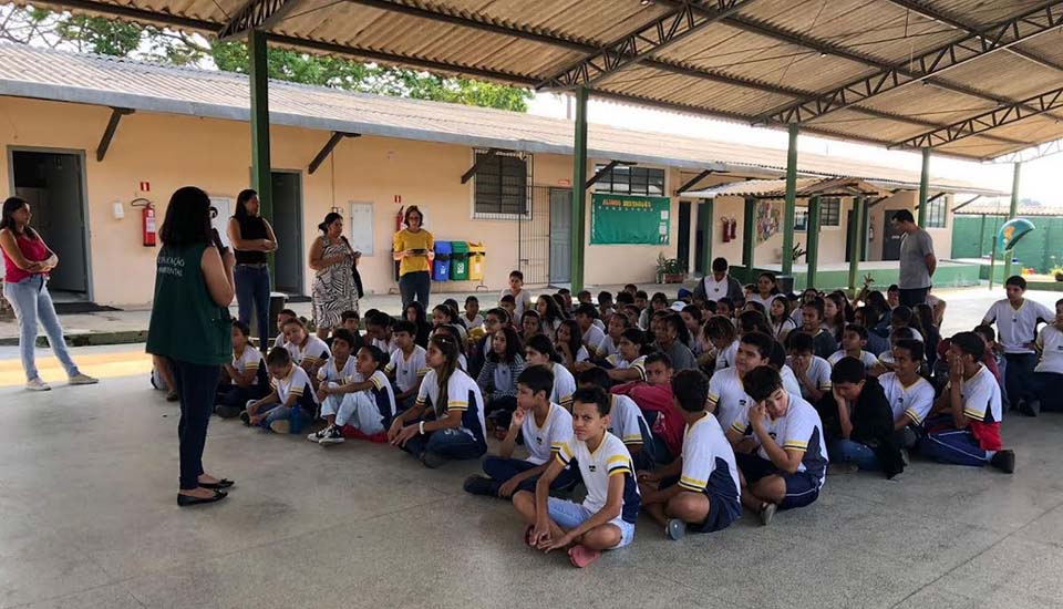 Semeia promove palestra sobre prevenção às queimadas em escola