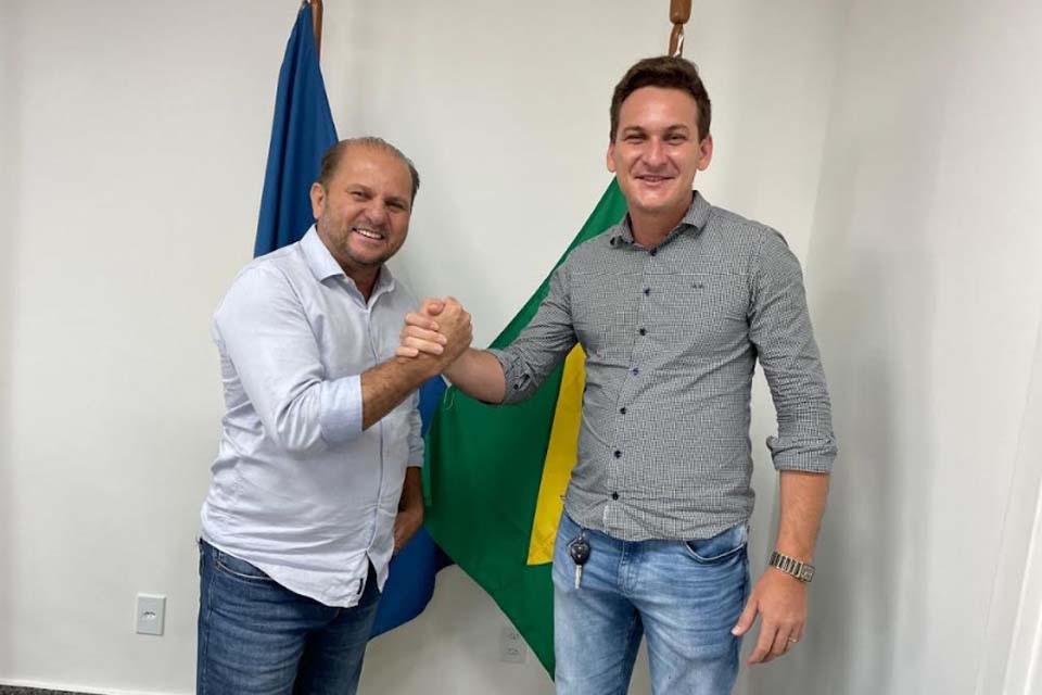 Deputado Cirone Deiró garante recursos para cirurgias de cataratas em Novo Horizonte