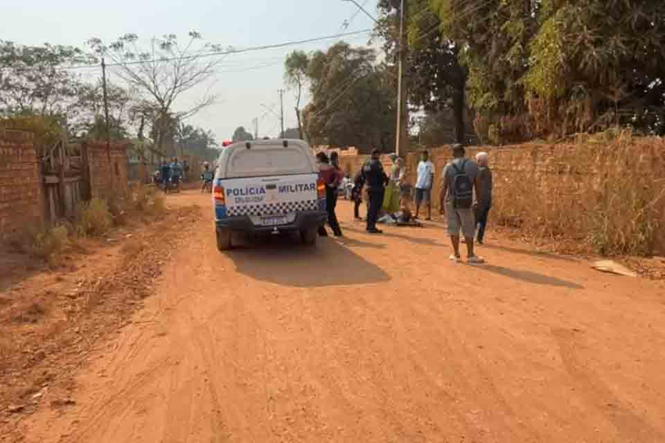 Homem é alvejado a tiros no meio da rua no bairro Jardim Santana