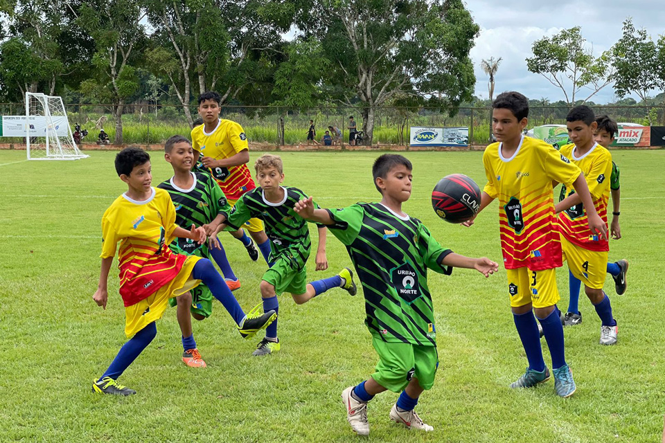 Copa Zico conclui rodada de classificação para as semifinais nesta sexta-feira (2)