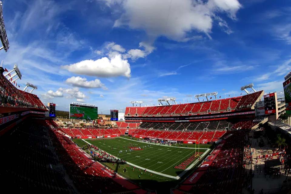 Super Bowl LV aumenta público para 25 mil pessoas; cartazes completarão arquibancadas